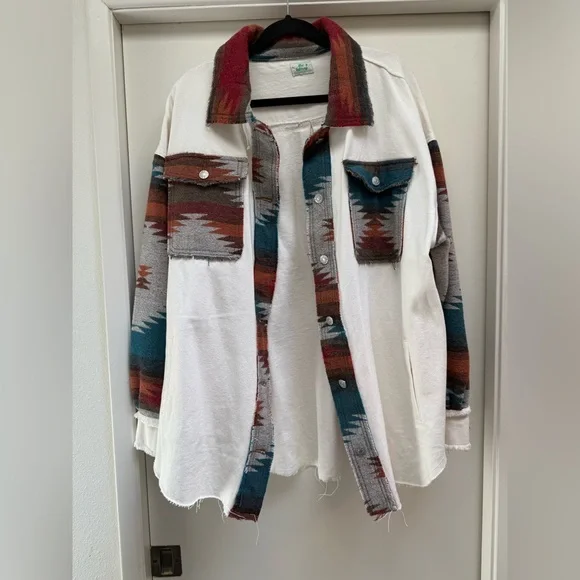 NWOT OVERSIZED Multicolor Aztec Pattern Shaket- so cute!! - Picture 2 of 15